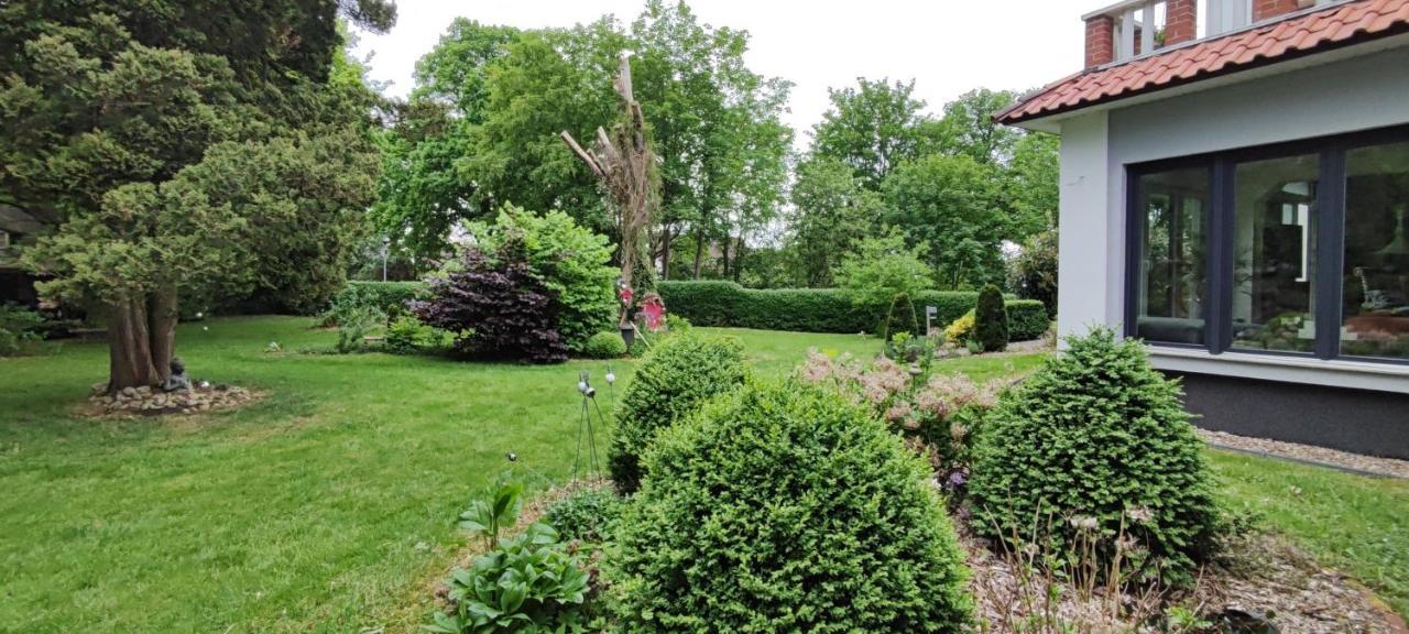 Villa Kunterbunt, Gemuetlichkeit Am Waldesrand Drangstedt エクステリア 写真